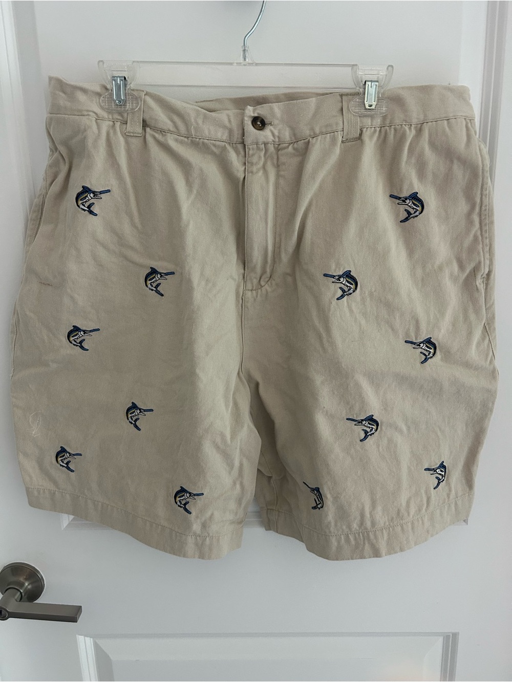 Men's Beige Embroidered Marlin Flat-Front Shorts